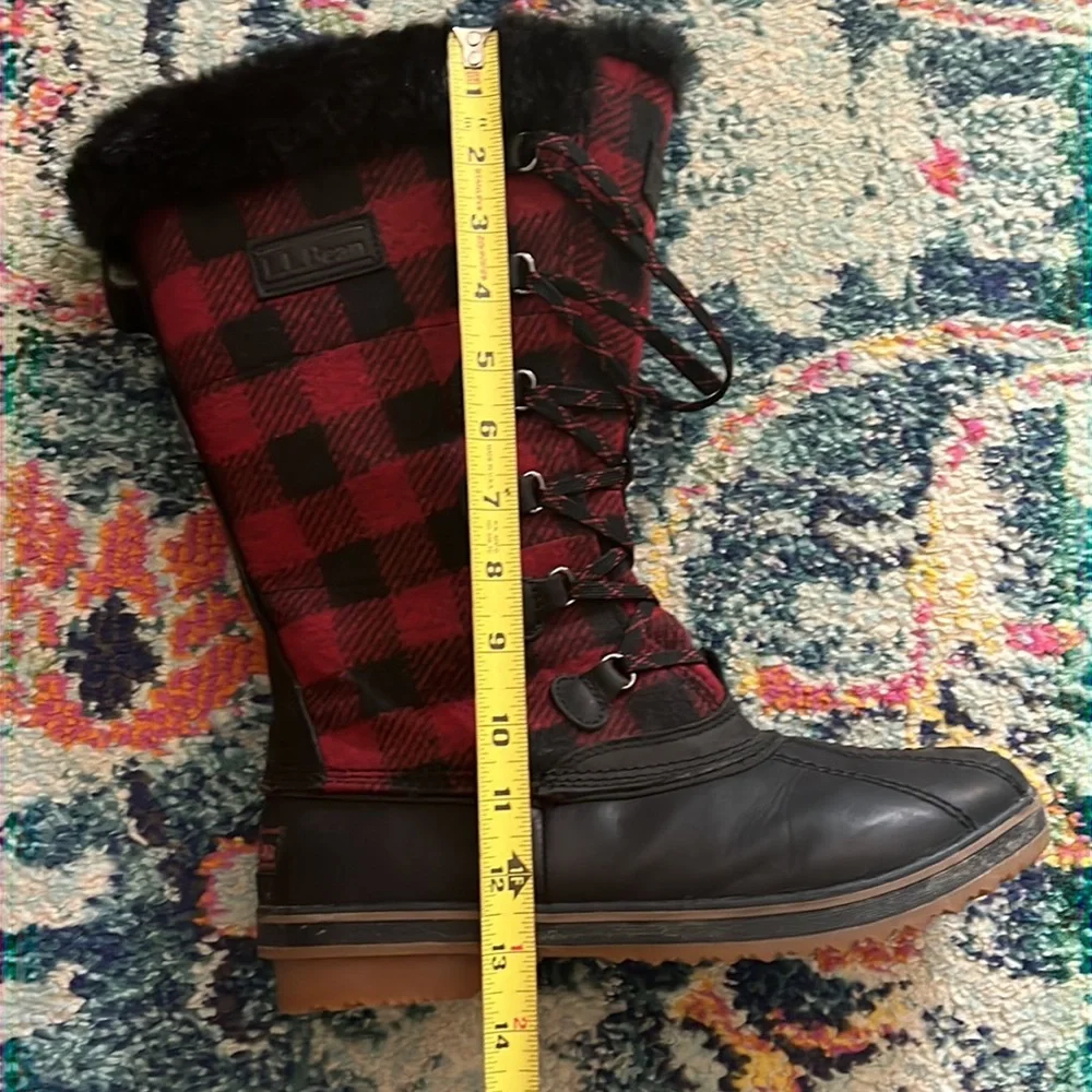 L.L. Bean size 10